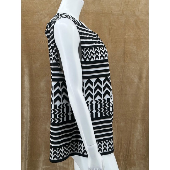 Calvin Klein Top Womens‎ 2X Black White Sleeveless Chevron Stripe Office Stretch - Picture 3 of 10